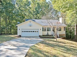 2805 Beechwood Rd, Denver, NC 28037