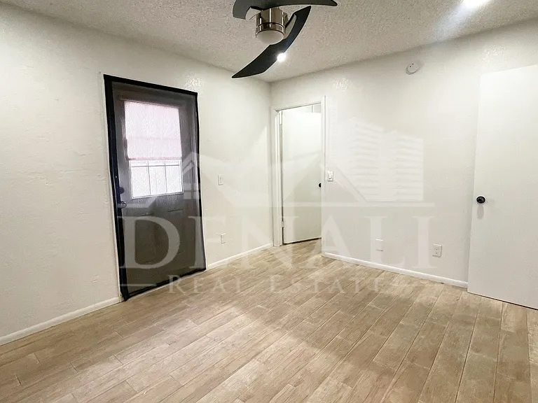 423 S Terry Ln — Photo 13
