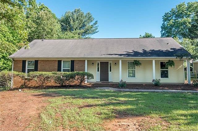 1st image of 8243 Oakley Ln