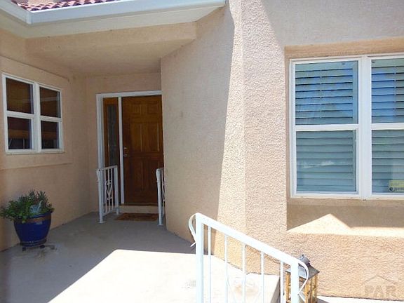2nd image of 4410 Turnberry Cres