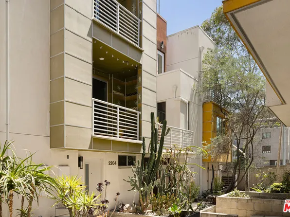 2204 Fox Ln, Los Angeles, CA 90026