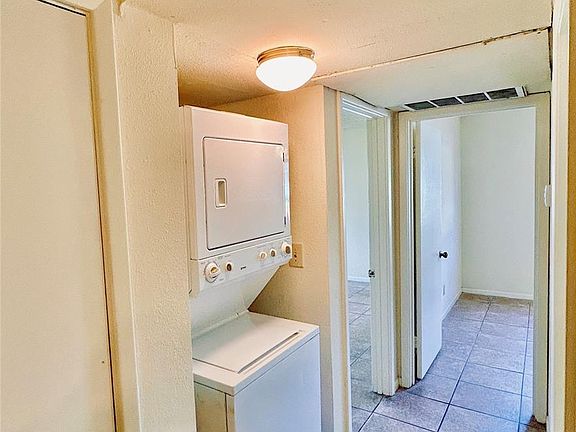 5th image of 2408 Longview St APT 110
