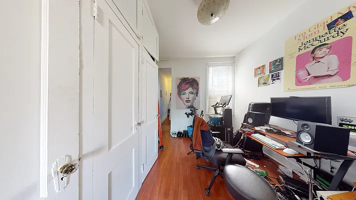 Rented by Compass | media 12