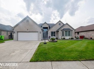 54453 Jeffery Dr, Macomb, MI 48042