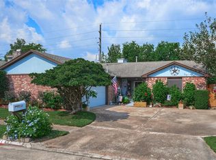 11531 Breezy Knoll Dr, Houston, TX 77064