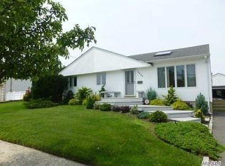 2836 Shore Rd, Bellmore, NY 11710