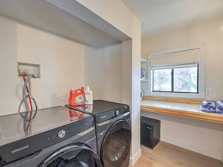 3474 Spencer St — Photo 28