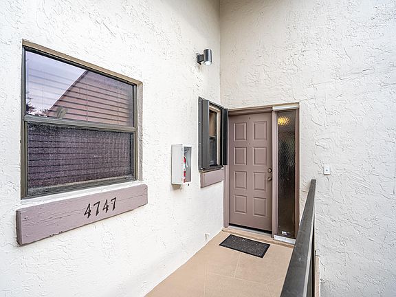 2nd image of 4746 Carambola Cir N #27127