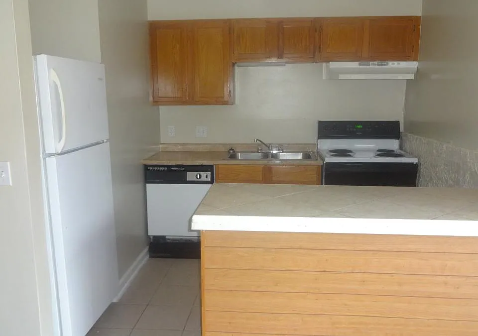 708 Dondee Dr #1