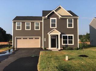 32 Flatt Ln, Grottoes, VA 24441