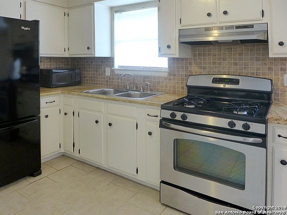5th image of 4559 Guadalajara Dr