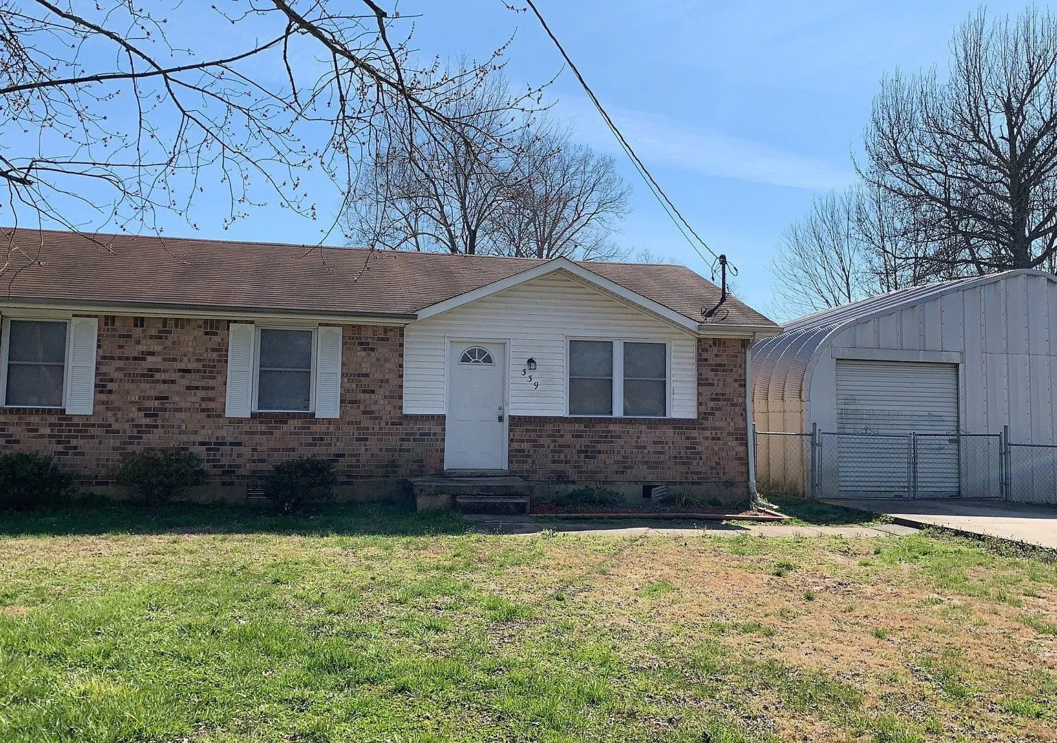 Cute 3 Bedroom/1 Bath home with HUGE garage! Close to post, off Dover Rd. — Photo 1