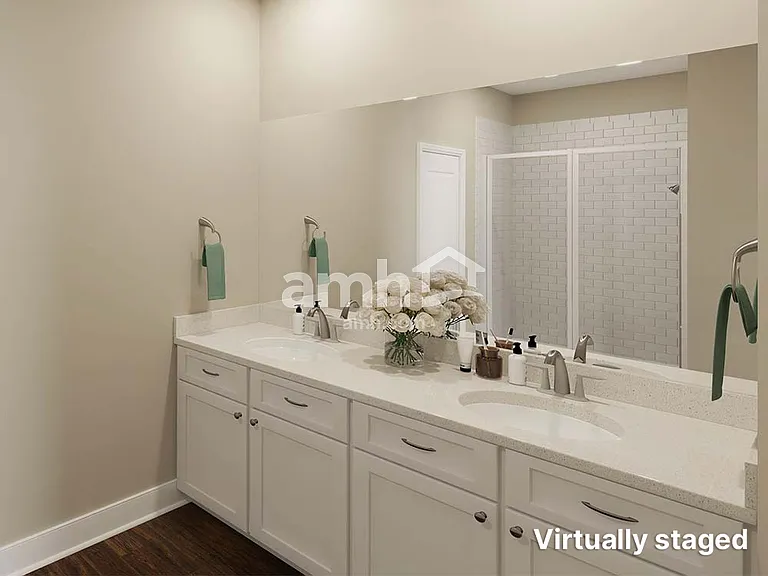 5064 Bellevue St — Photo 17