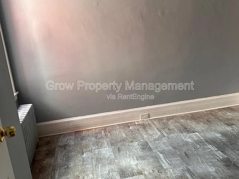 2343 N Woodstock St — Photo 4
