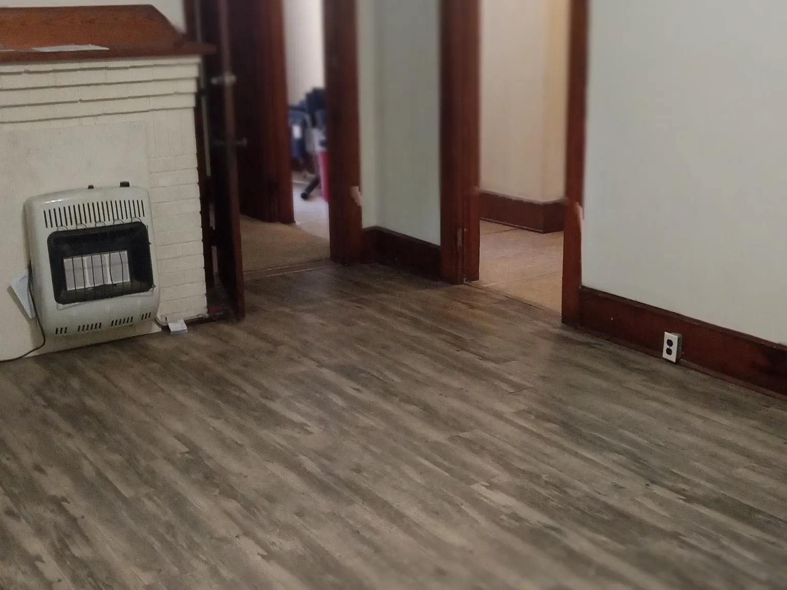 2 bed, 1500 sqft, $895 — Photo 3