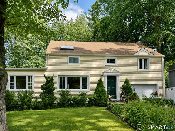 29 Lynn Court, Darien, CT 06820