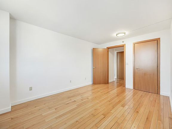 5th image of 133-38 Sanford Ave #10D