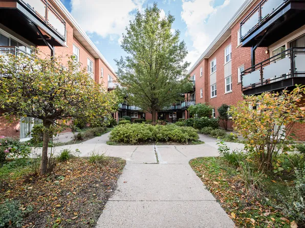 6435-43 N. Damen Ave.