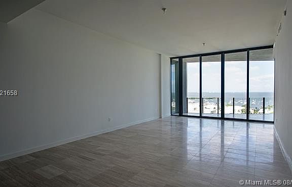 4th image of 2821 S Bayshore Dr Unit 6B