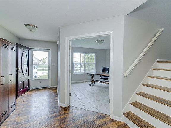 2nd image of 17401 Retford Dr