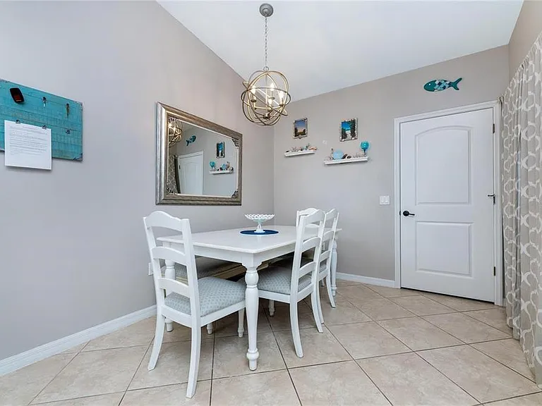 319 Monaco Dr #8 — Photo 15