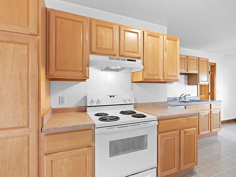 119 N Wisconsin St — Photo 10