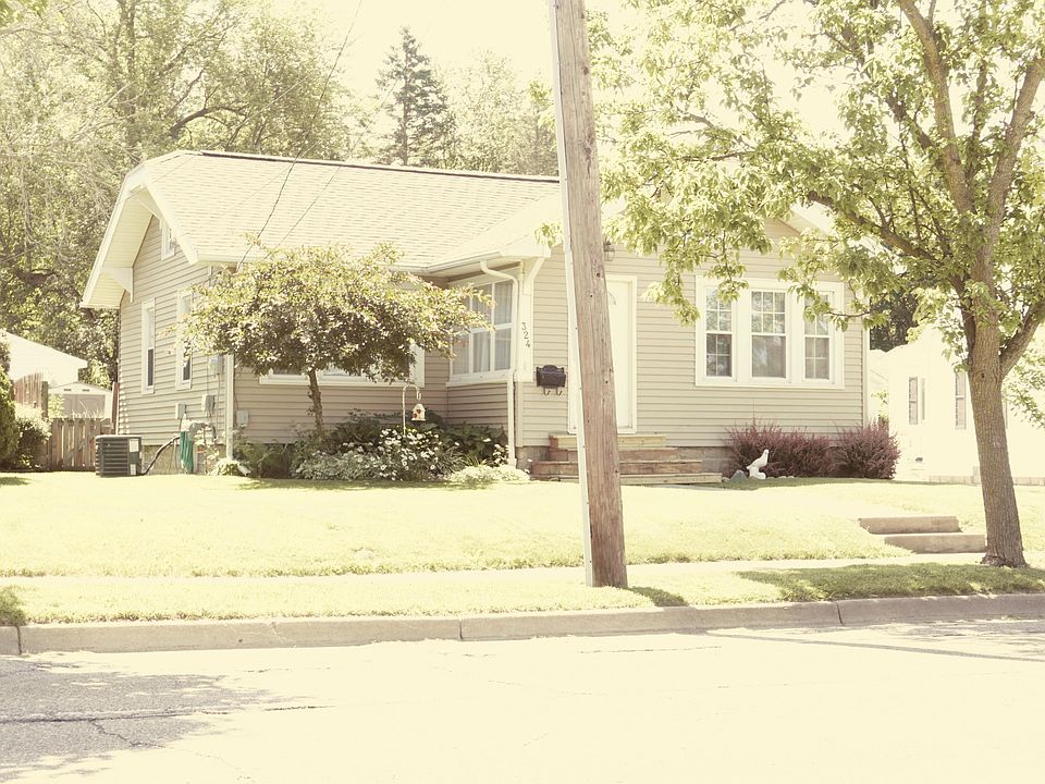 1st image of 324 N Riverview Dr