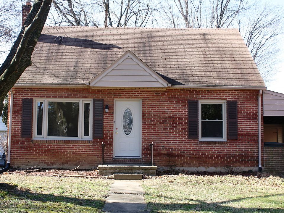 1st image of 302 Pinehurst Rd