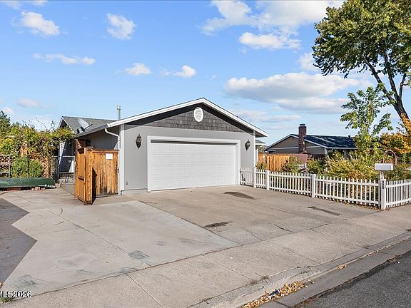 5th image of 320 E Gault Way