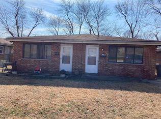 10766 Tropic Dr #1, Saint Ann, MO 63074