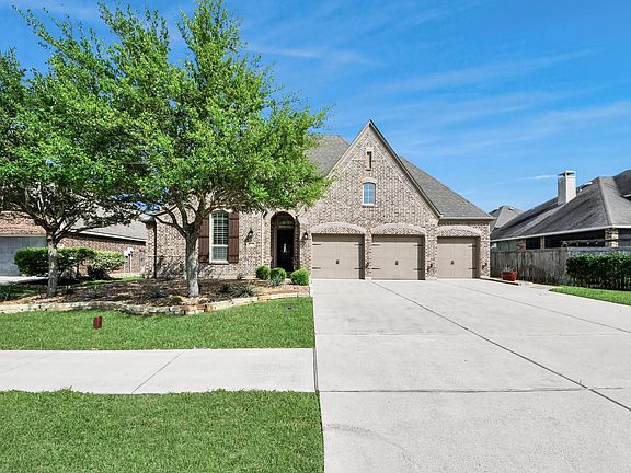 4th image of 3155 Currant Dr