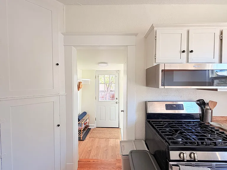 3300 Meade St — Photo 12