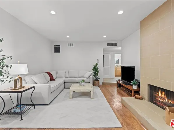 521 Montana Ave APT 113, Santa Monica, CA 90403