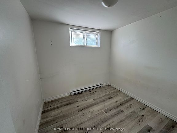 5th image of 118 Christie St Unit 3