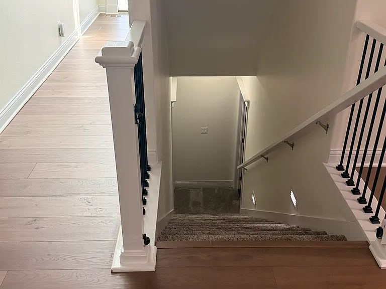 2204 SW 18th St — Photo 3