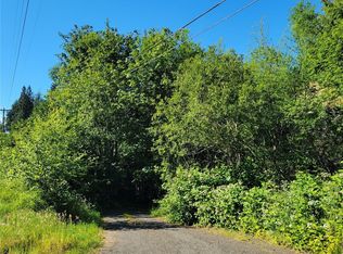 381 E State Route 4, Cathlamet, WA 98612