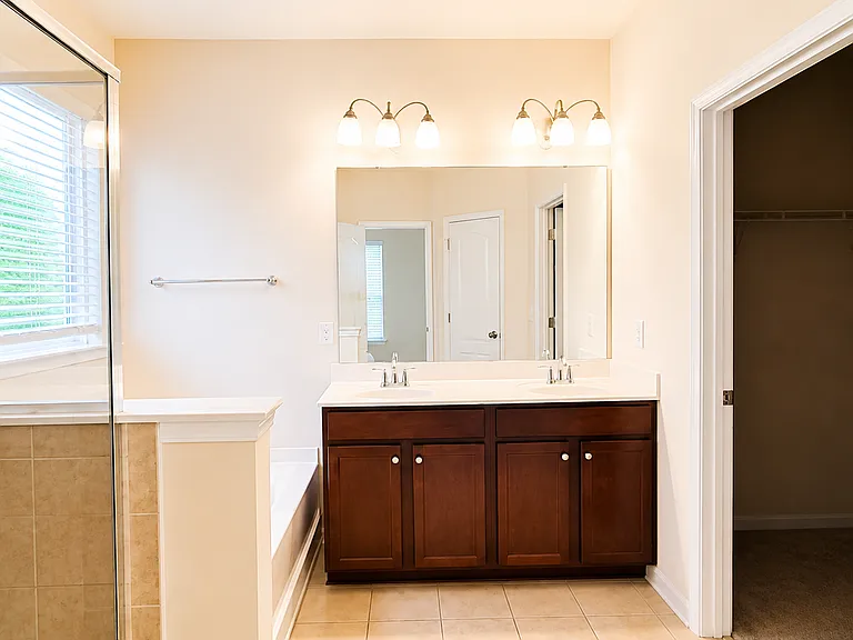 3723 Franklin Meadows Dr — Photo 12