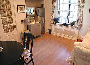 Rented by Verdi Square Realty