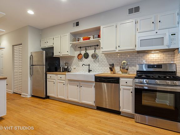 3rd image of 2747 N Spaulding Ave APT 1S