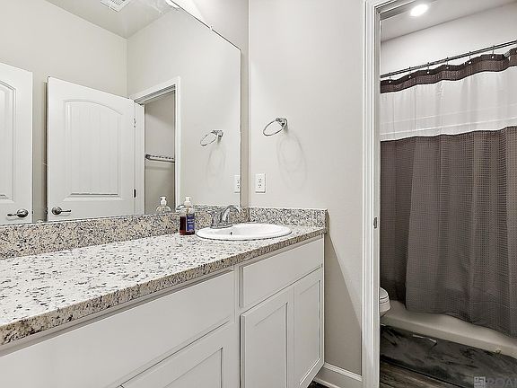 4th image of 6733 Tiger Pointe Dr