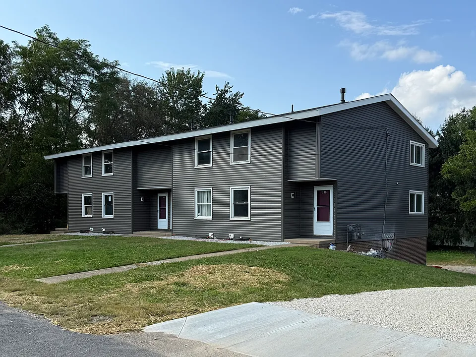 342 Oak Manor Ave NE #344