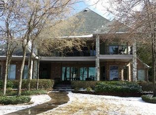 28 Island Dr, Mabank, TX 75156