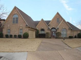 10521 Red Stone Dr, Collierville, TN 38017