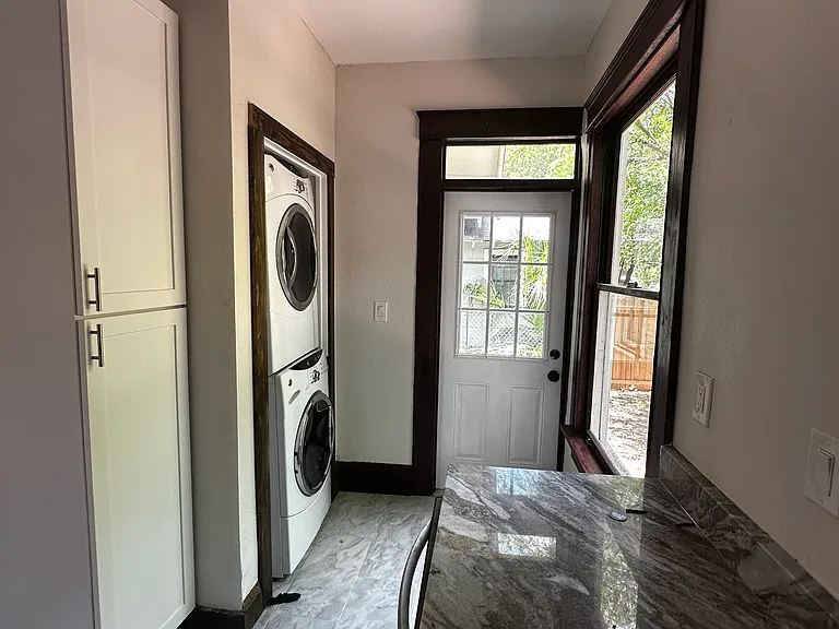 710 E Plymouth St — Photo 10