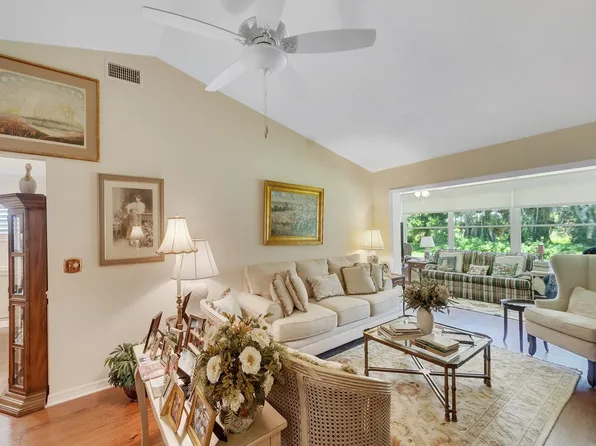 370 N Grove Isle Cir, Vero Beach, FL 32962