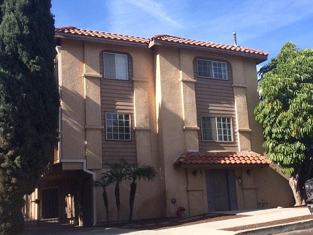 1241 Viola Ave.