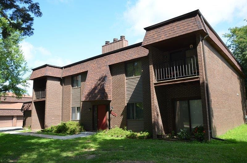 1st image of 4909 Woodland Ave