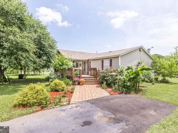 104 Colonial Dr, Byron, GA 31008