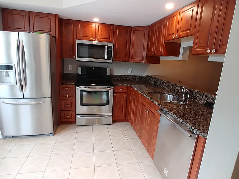11 Forest Glen Dr — Photo 4