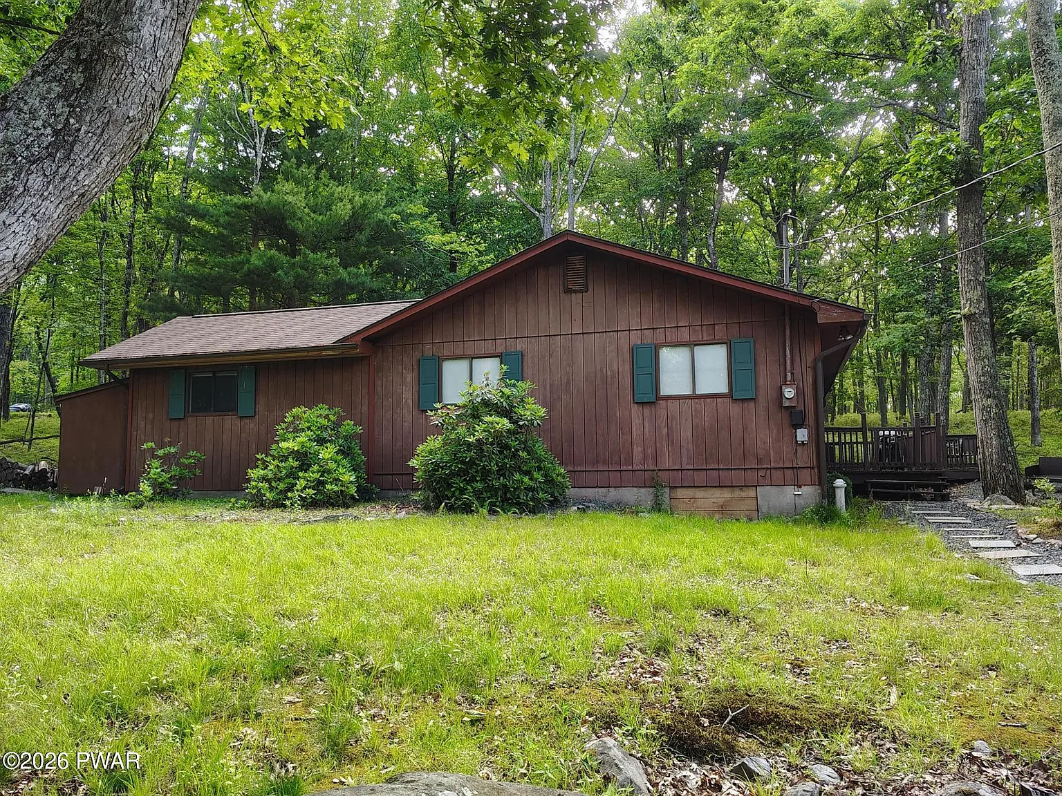 3 bed, 2.0 bath, 1400 sqft, $2,500 — Photo 1